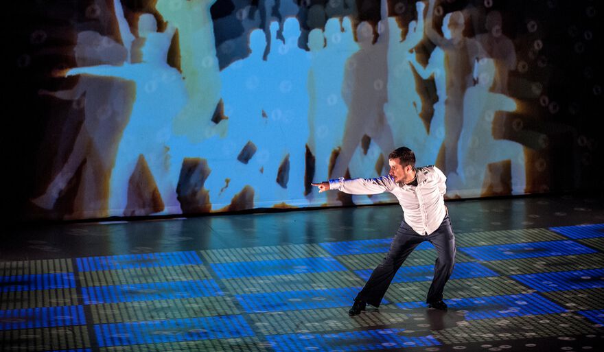 A picture from the production 