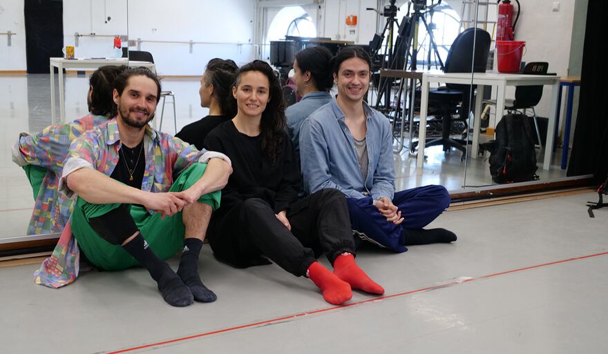 A picture from the production 
